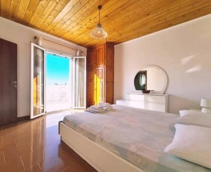 Irini Appartement *